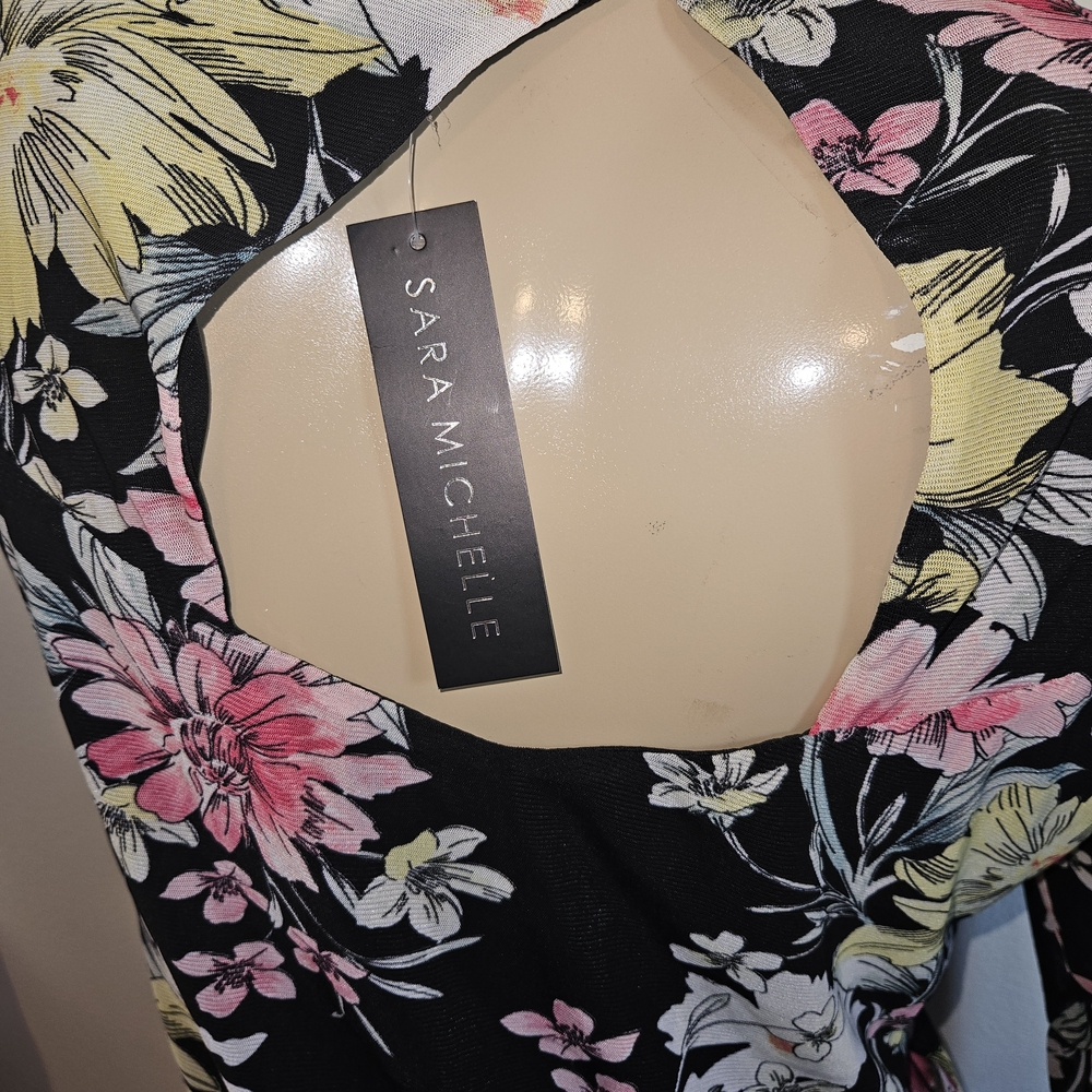 Sara Michelle Black and Pink Floral Blouse NWT Cut-Out Back - Picture 3 of 3
